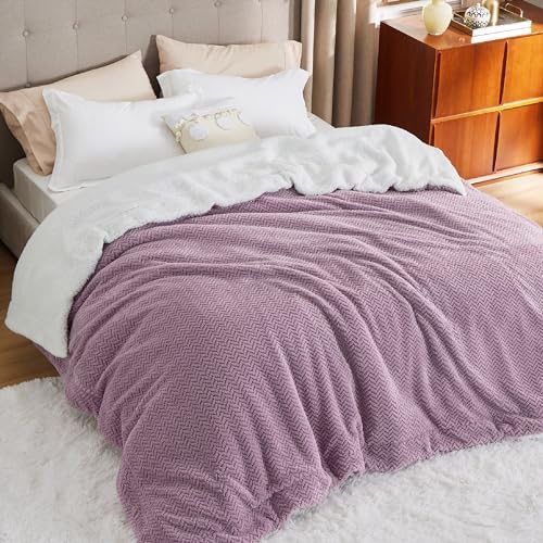 Enviohome- Sherpa Blanket for Bed- -Herringbone Light Purple